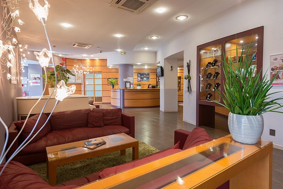 Kyriad Limoges Centre Gare - Atrium מראה חיצוני תמונה